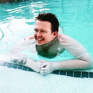 Meet your Posher, Max